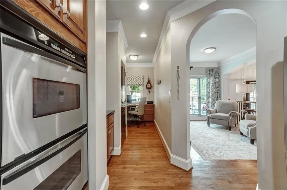 10755 Arlington Point Johns Creek, GA 30022