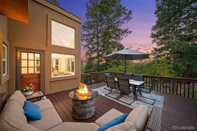 330 W Ridge Drive Woodland Park, CO 80863