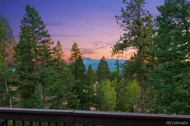 330 W Ridge Drive Woodland Park, CO 80863