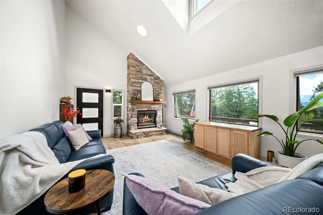 330 W Ridge Drive Woodland Park, CO 80863
