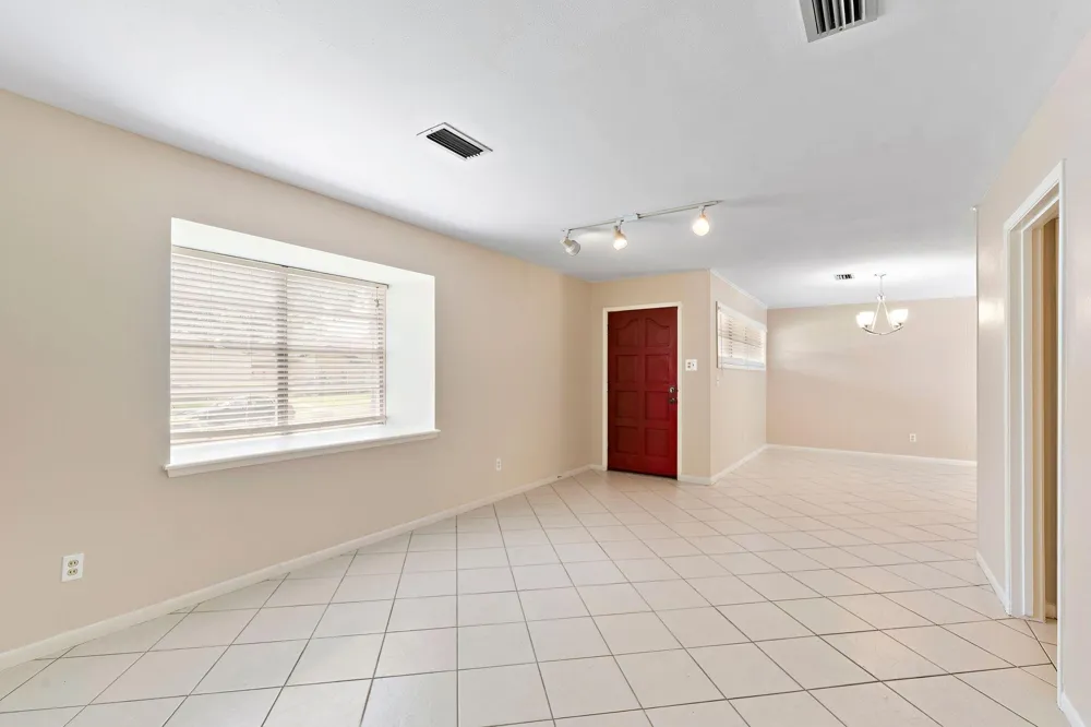 5522 Ariel Street Houston, TX 77096