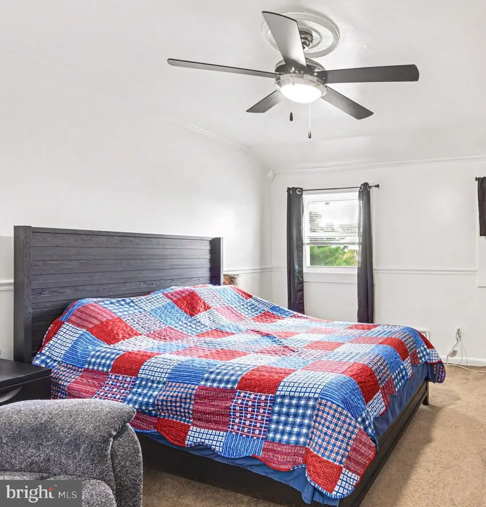 7721 CHARLESMONT Dundalk, MD 21222