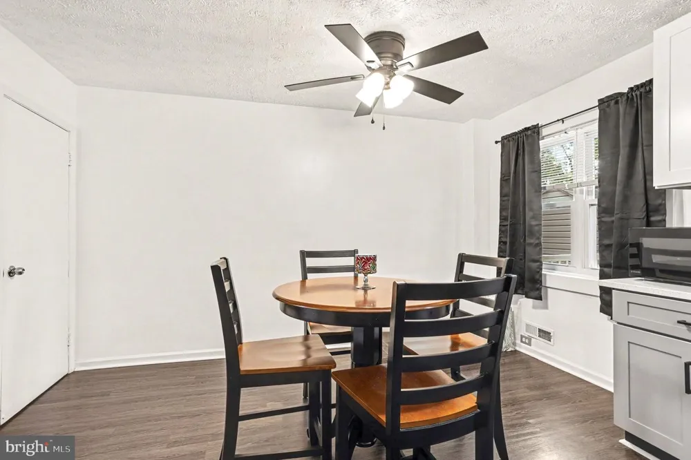 7721 CHARLESMONT Dundalk, MD 21222