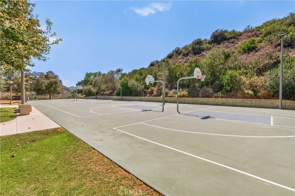 82 Via Regalo San Clemente, CA 92673