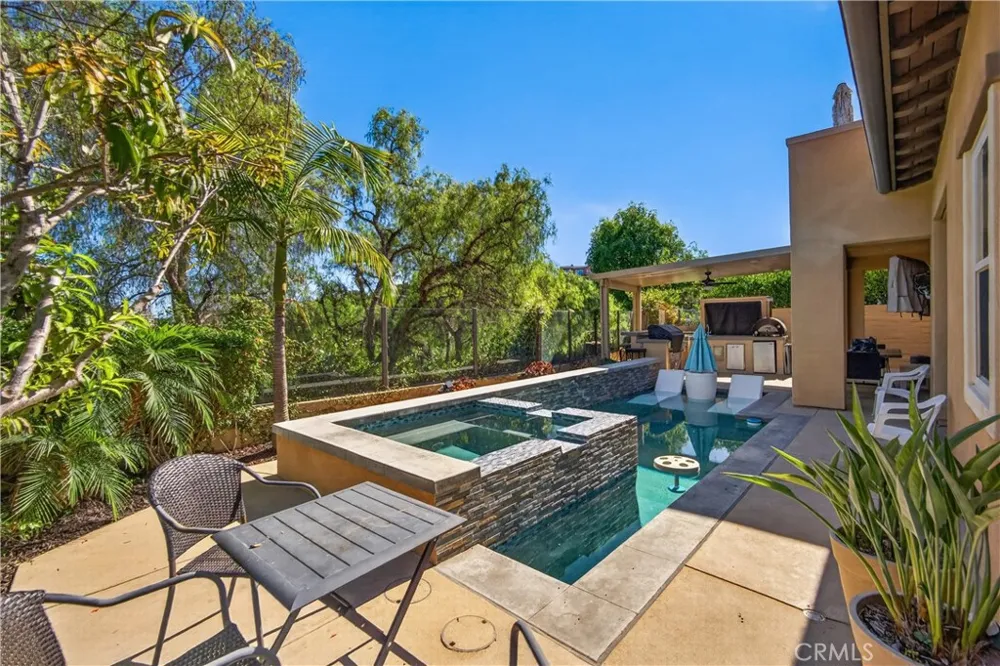 82 Via Regalo San Clemente, CA 92673