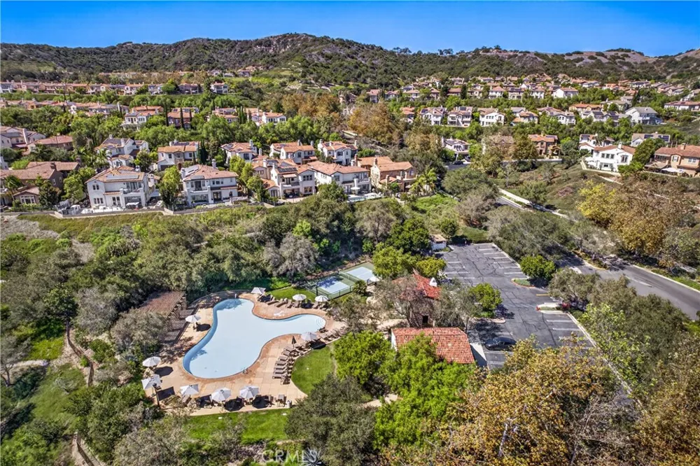 82 Via Regalo San Clemente, CA 92673
