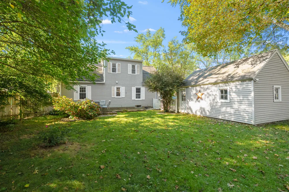 1221 Lakeway Avenue Kalamazoo, MI 49001
