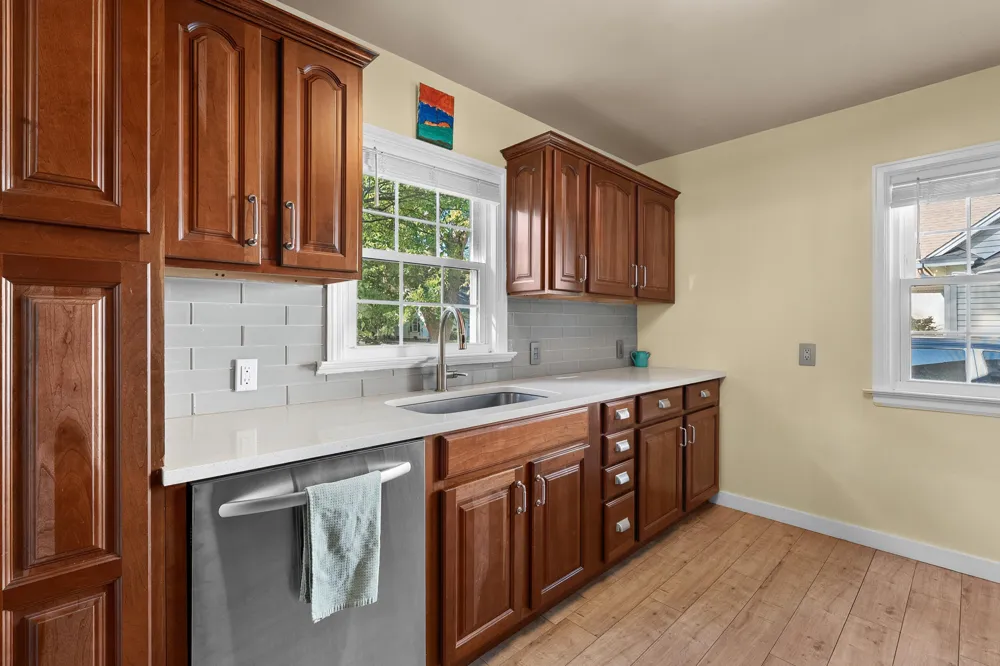 1221 Lakeway Avenue Kalamazoo, MI 49001
