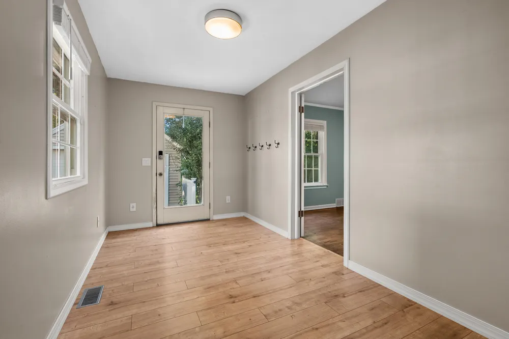 1221 Lakeway Avenue Kalamazoo, MI 49001