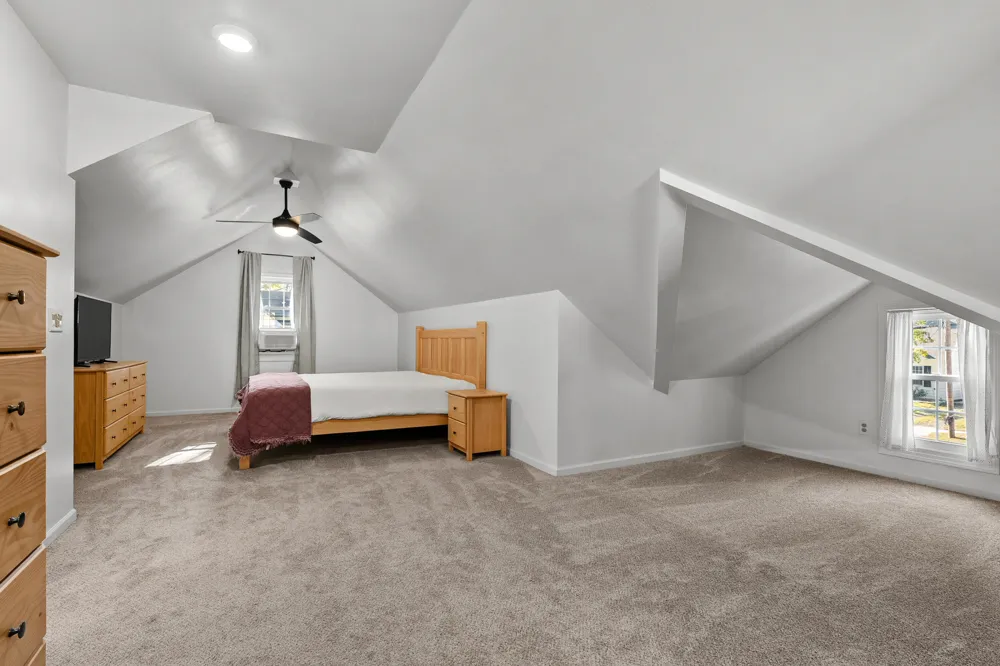 1221 Lakeway Avenue Kalamazoo, MI 49001