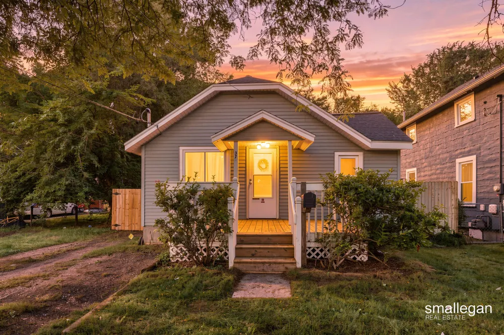 37 Walter Street SE Wyoming, MI 49548