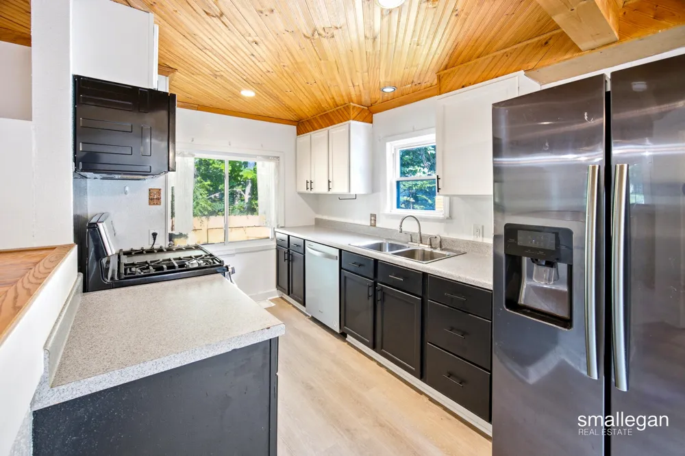 37 Walter Street SE Wyoming, MI 49548