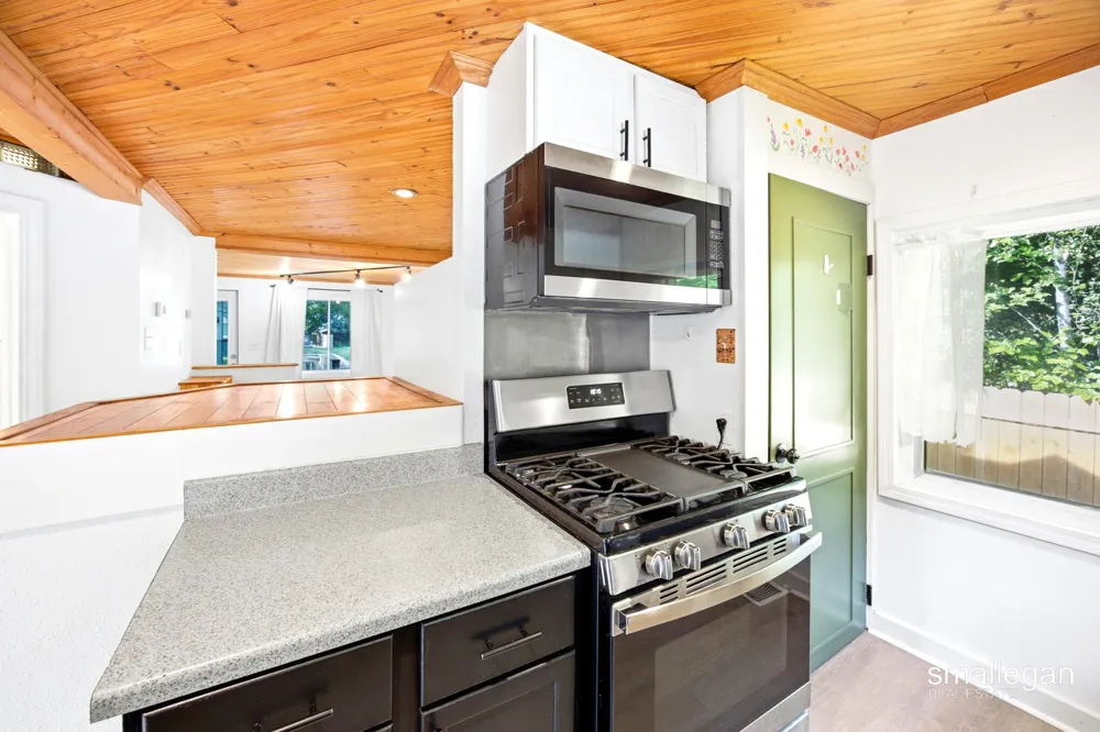 37 Walter Street SE Wyoming, MI 49548