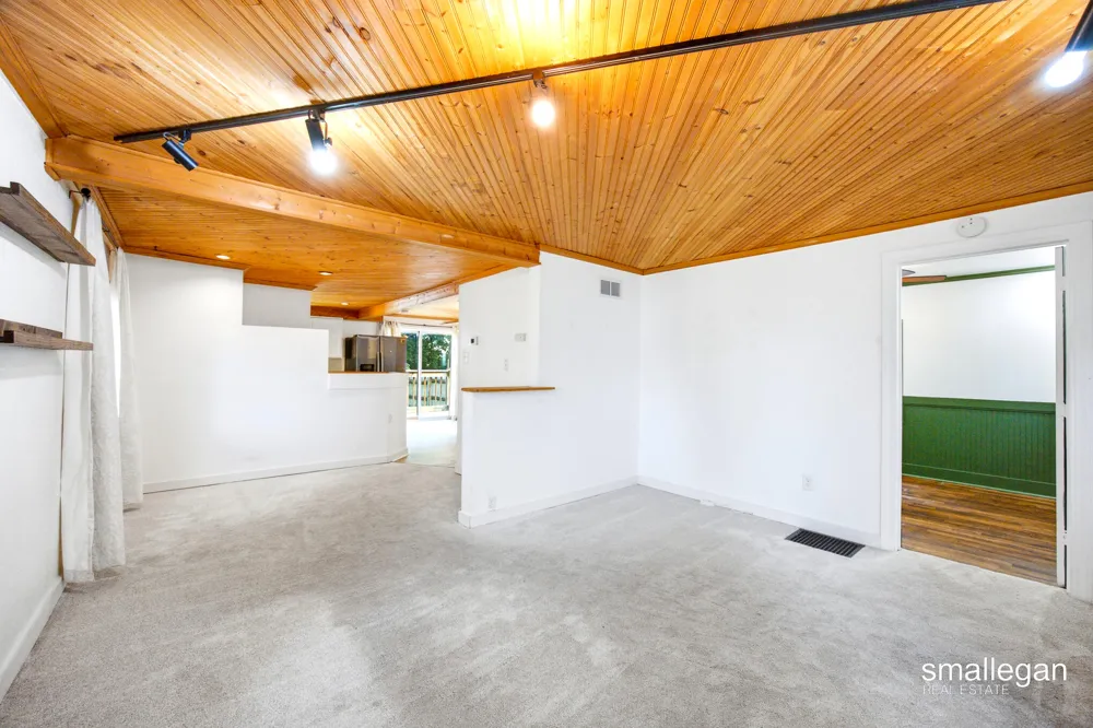 37 Walter Street SE Wyoming, MI 49548