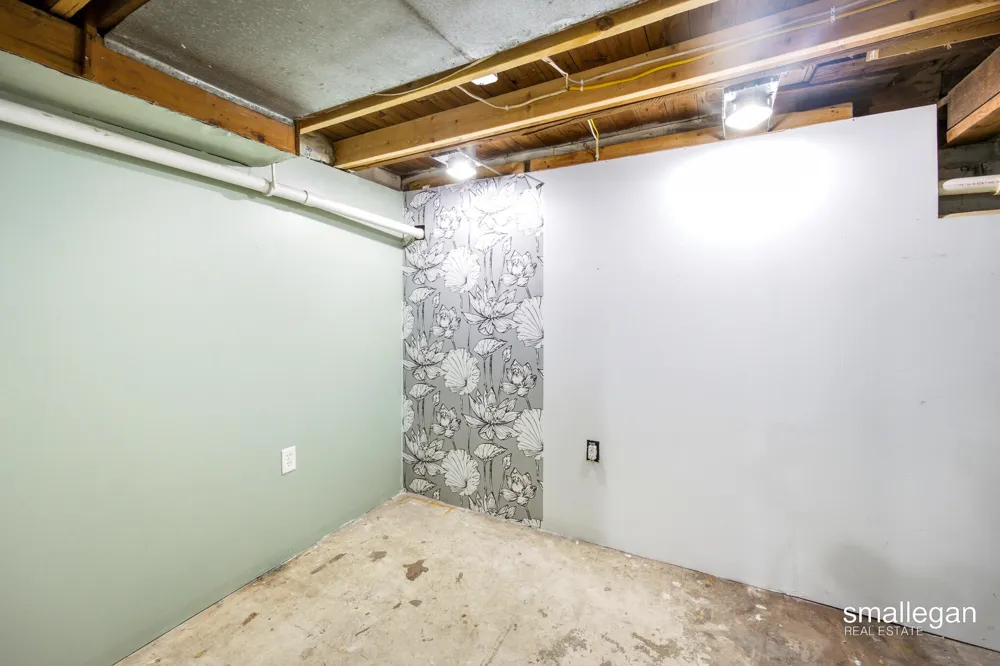 37 Walter Street SE Wyoming, MI 49548