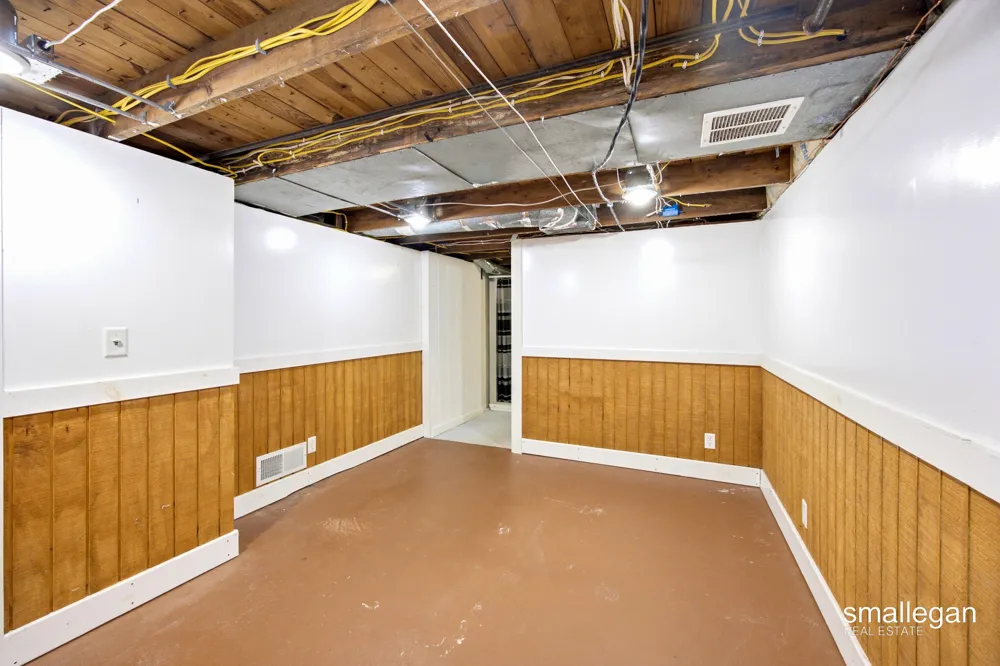 37 Walter Street SE Wyoming, MI 49548