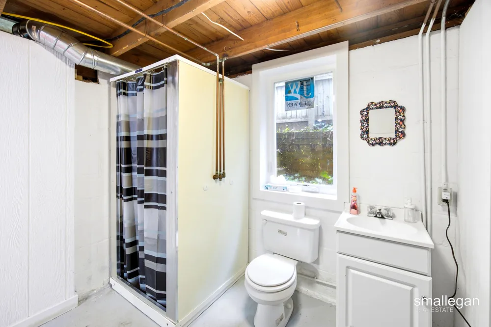 37 Walter Street SE Wyoming, MI 49548