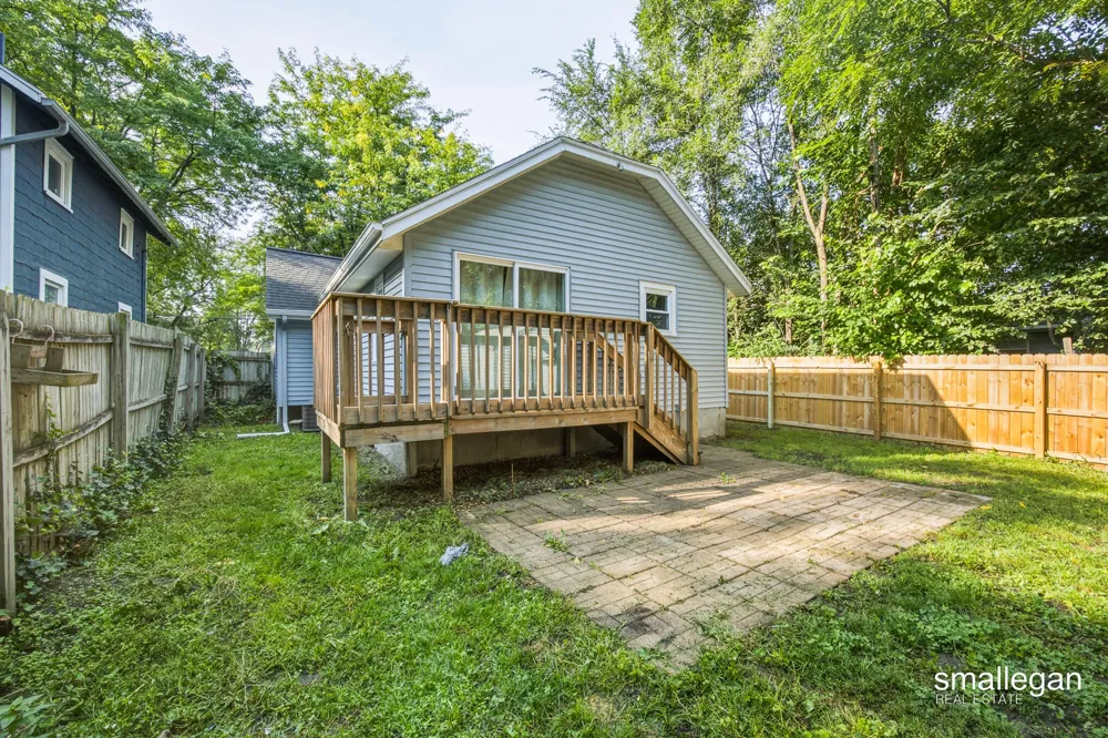 37 Walter Street SE Wyoming, MI 49548