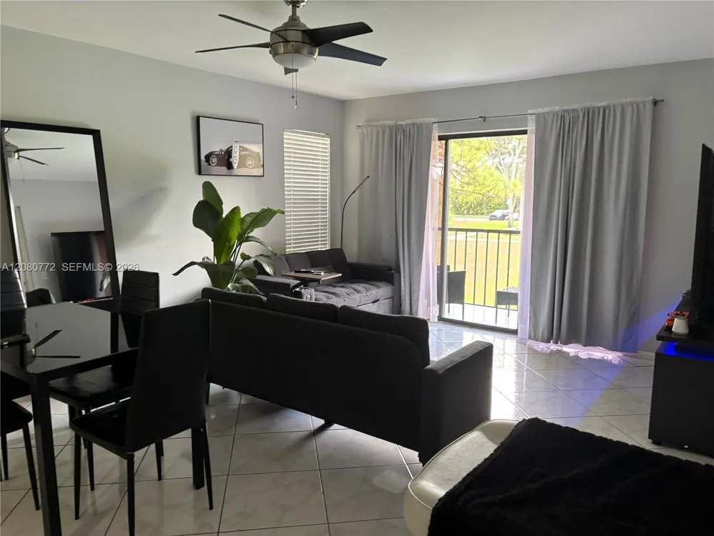 718 Sunny Pine Way #F2 Green Acres, FL 33415