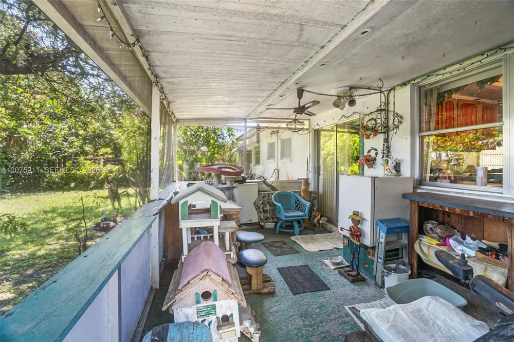 7509 Garfield St Hollywood, FL 33024