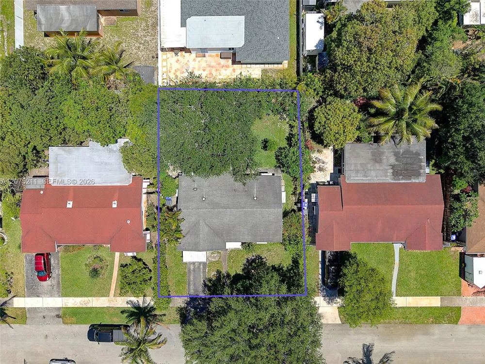 7509 Garfield St Hollywood, FL 33024