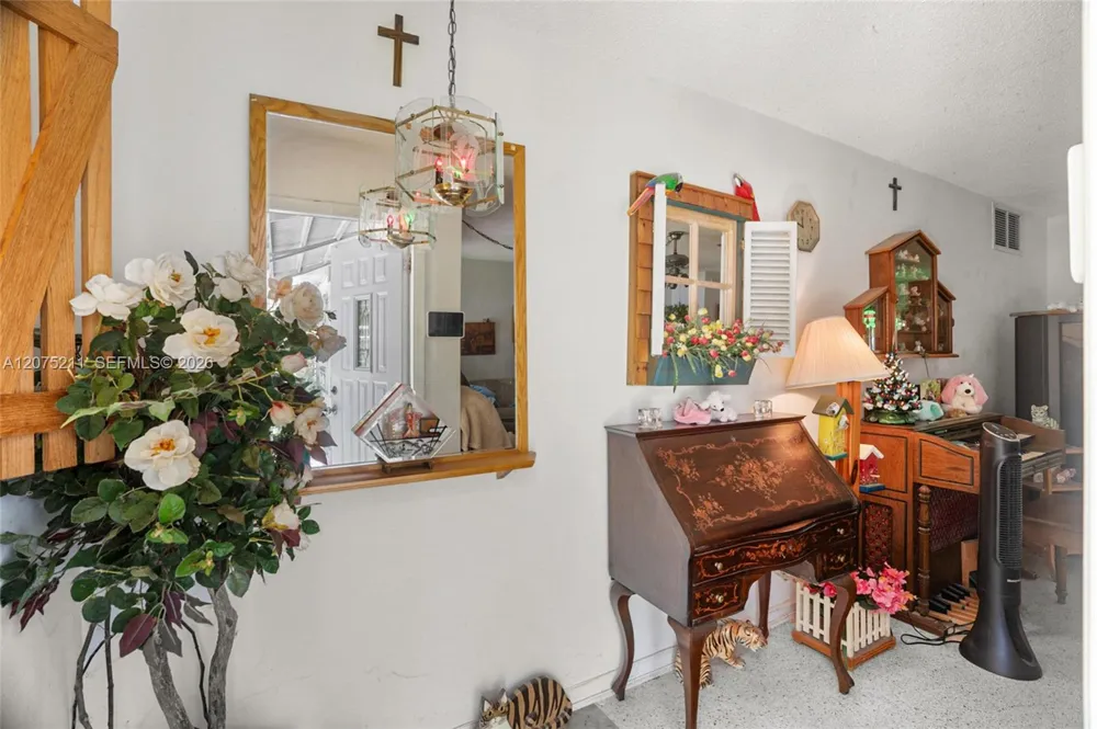 7509 Garfield St Hollywood, FL 33024