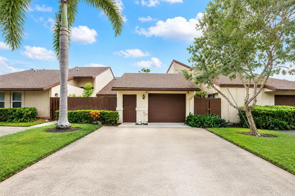 22686 Vistawood Way Boca Raton, FL 33428