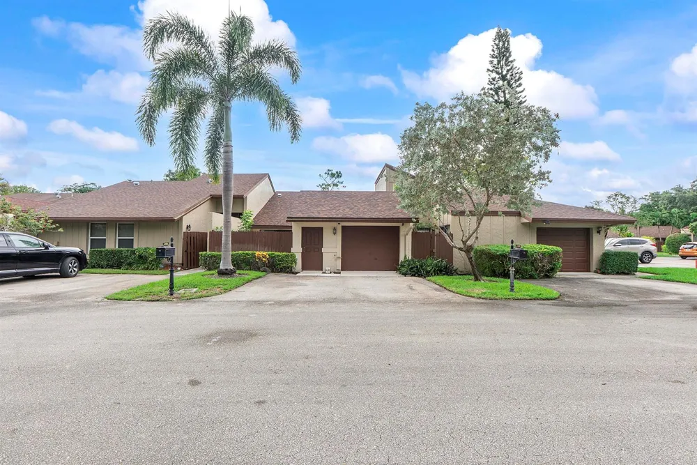 22686 Vistawood Way Boca Raton, FL 33428