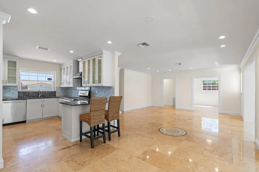 930 SE 10TH COURT Pompano Beach, FL 33060