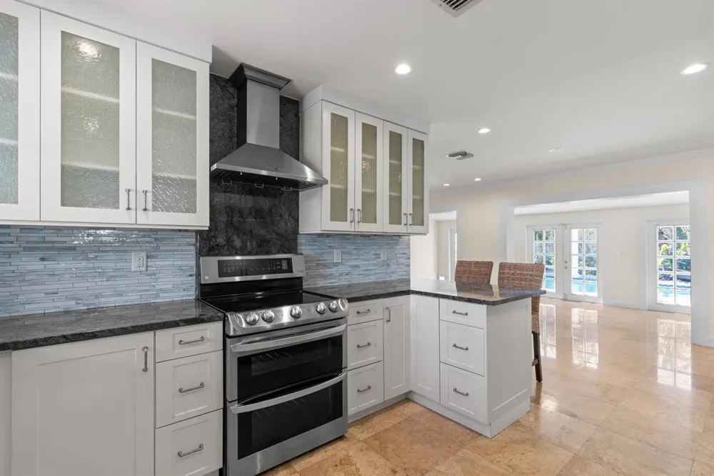 930 SE 10TH COURT Pompano Beach, FL 33060