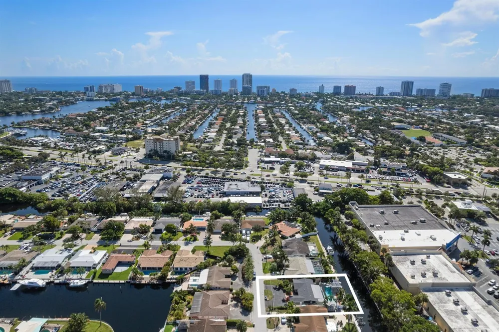 930 SE 10TH COURT Pompano Beach, FL 33060