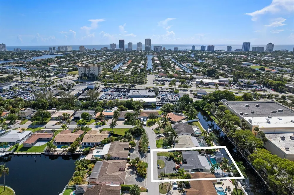 930 SE 10TH COURT Pompano Beach, FL 33060