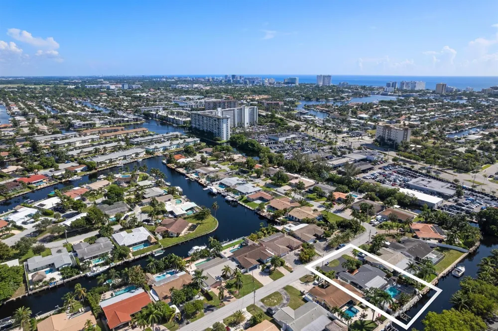 930 SE 10TH COURT Pompano Beach, FL 33060