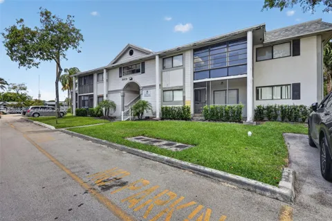 20731 NE 4th Pl #104