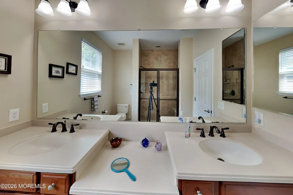 70 Kingston Drive Jackson, NJ 08527