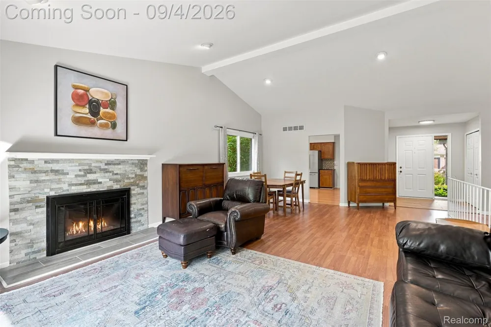 221 Sandalwood Drive Rochester Hills City, MI 48307