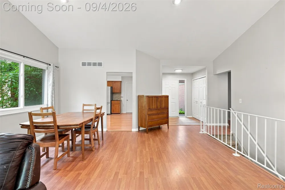 221 Sandalwood Drive Rochester Hills City, MI 48307