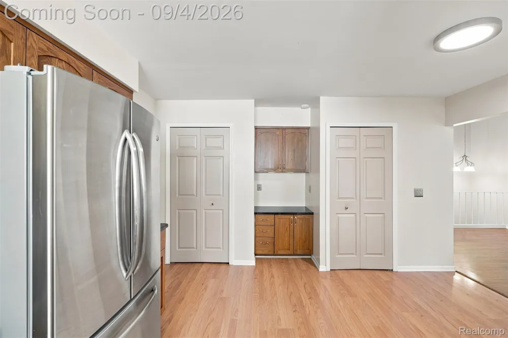 221 Sandalwood Drive Rochester Hills City, MI 48307