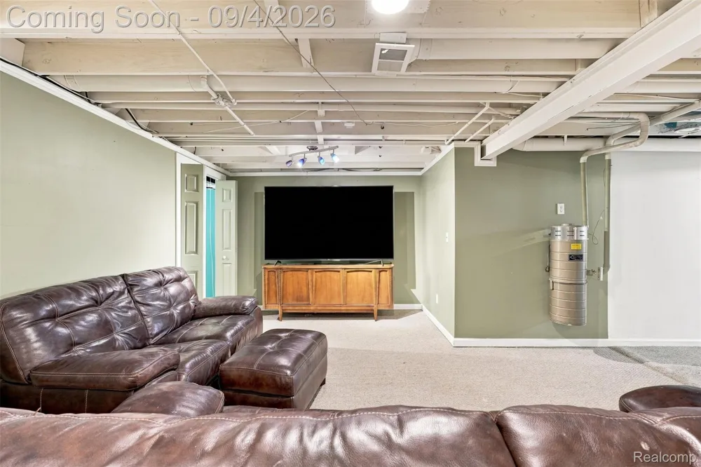 221 Sandalwood Drive Rochester Hills City, MI 48307