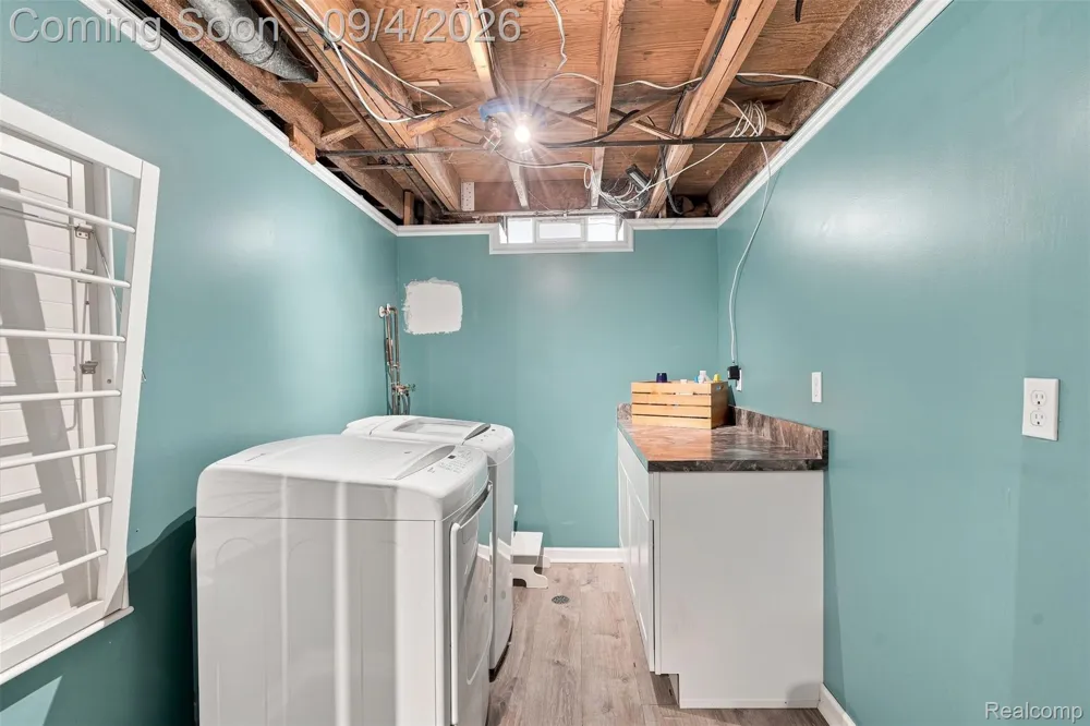221 Sandalwood Drive Rochester Hills City, MI 48307