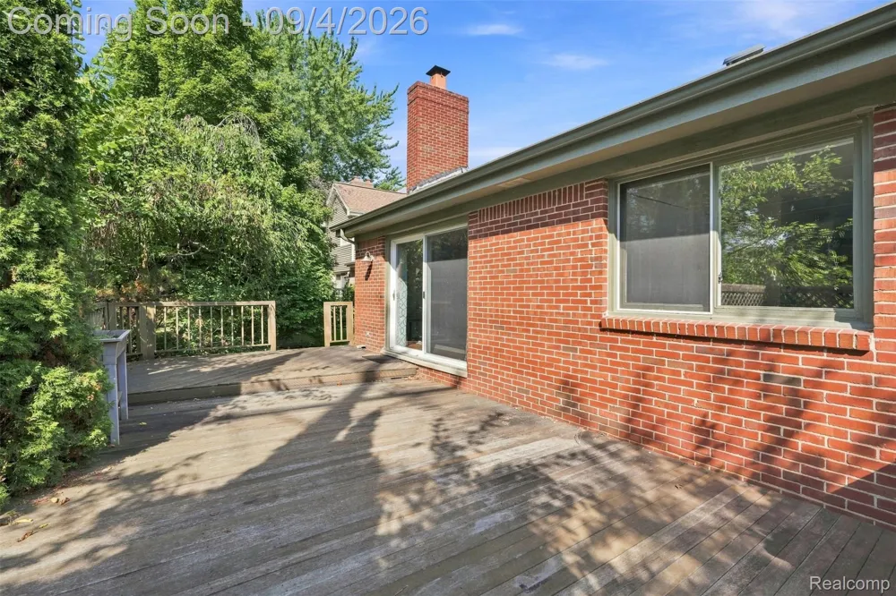 221 Sandalwood Drive Rochester Hills City, MI 48307