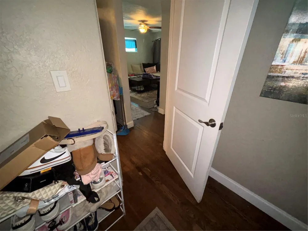 4327 43RD AVENUE St Petersburg, FL 33714
