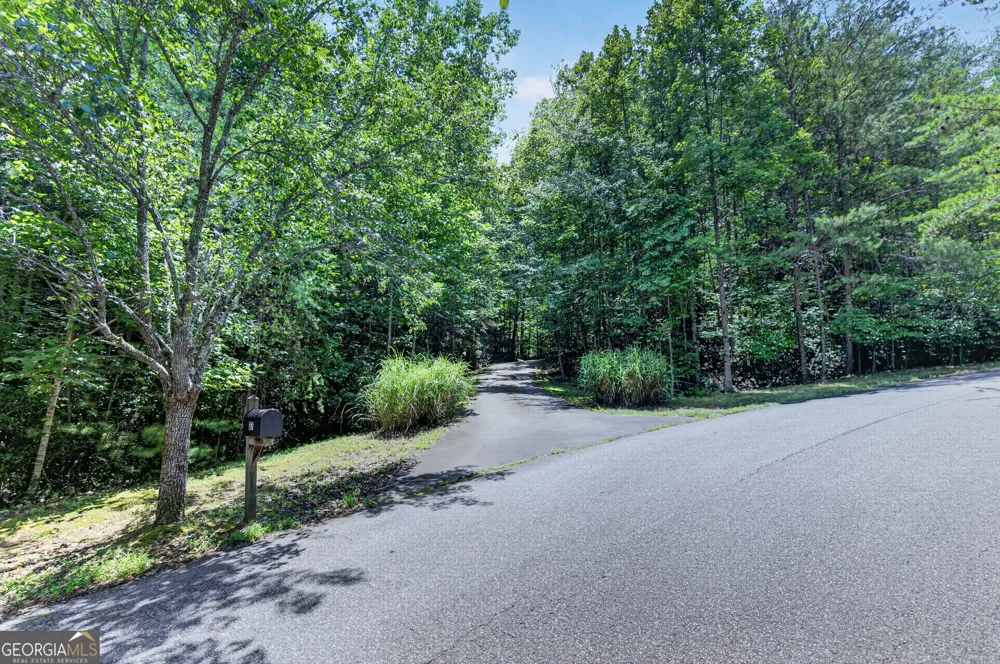 37 Gold Ditch RD Cleveland, GA 30528