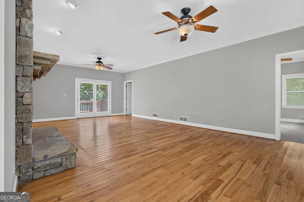 37 Gold Ditch RD Cleveland, GA 30528