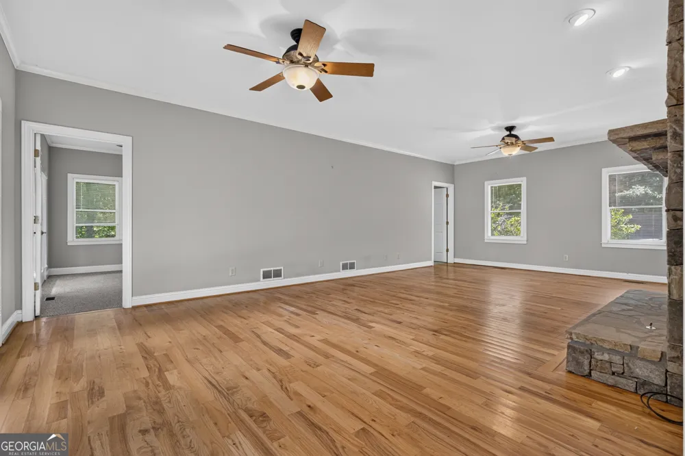 37 Gold Ditch RD Cleveland, GA 30528