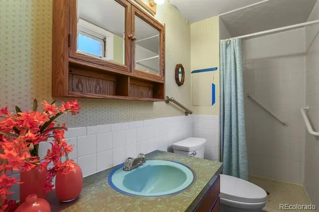 2850 S Hobart Way Denver, CO 80227