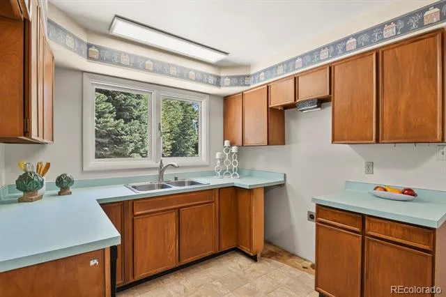 2850 S Hobart Way Denver, CO 80227