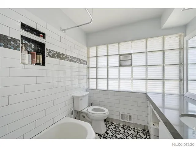 1360 Pine Street Loveland, CO 80537
