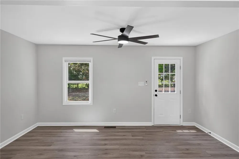 2708 E County Line Road Lithia Springs, GA 30122