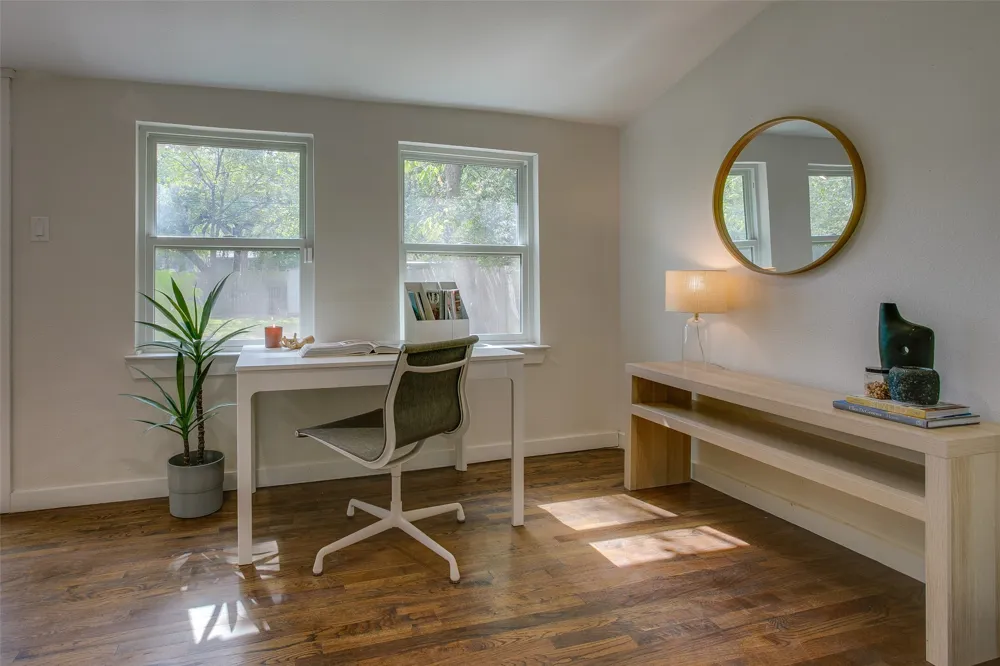 2606 W 12th Street Dallas, TX 75211